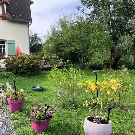 Grande Chambre Familiale Jaune Tout Bonnement Bien Putot-en-Auge Exterior photo